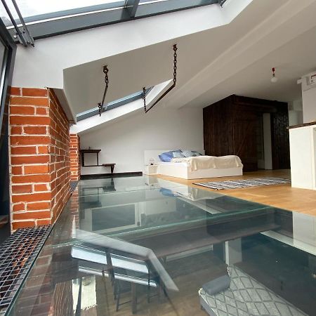 شقة وودج  في Wyjatkowy 2-Poziomowy Klimatyzowany Loft المظهر الخارجي الصورة